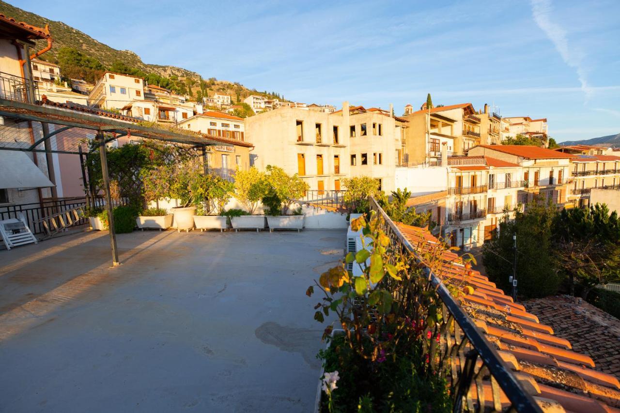 Apartment Kouros Delphi Exterior photo